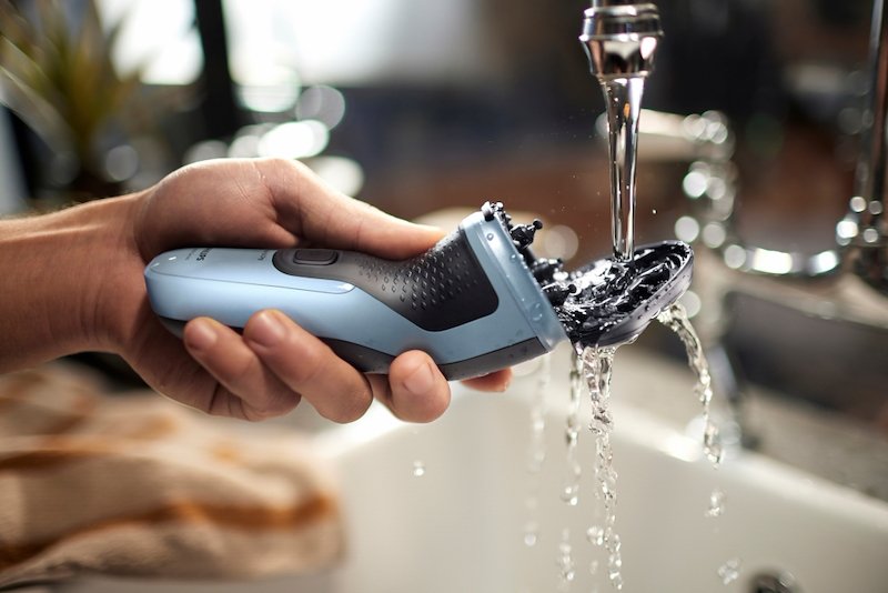 Philips Rasoio Elettrico Wet & Dry Serie 1000 X3003/00 Blu celeste