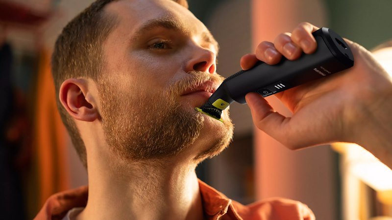 Philips Regolabarba OneBlade Pro 360 Face + Body Qp6542/15 Nero