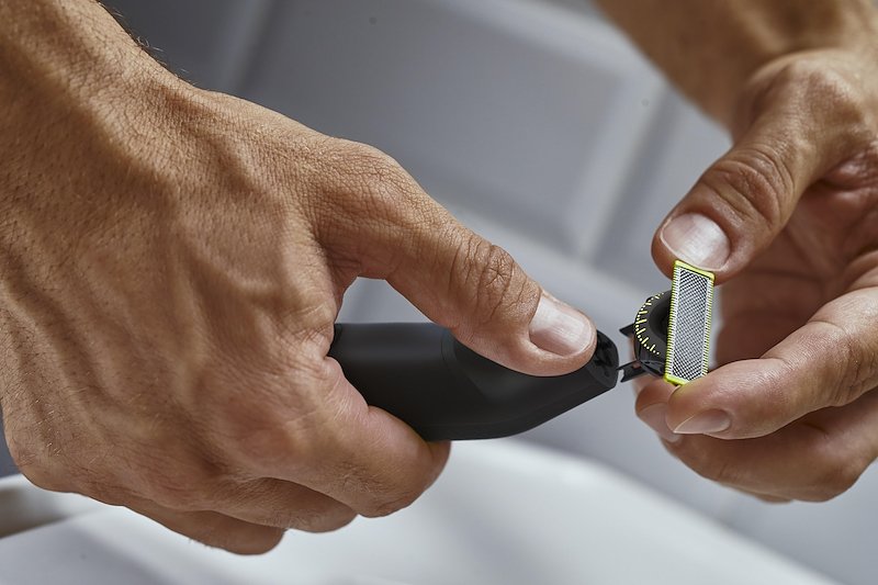 Philips Regolabarba OneBlade Pro 360 Face + Body Qp6542/15 Nero