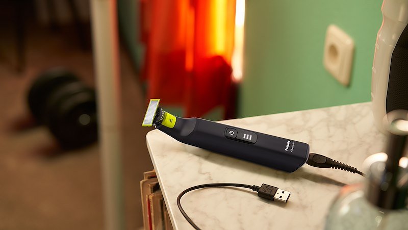 Philips Regolabarba OneBlade Pro 360 Face + Body Qp6542/15 Nero