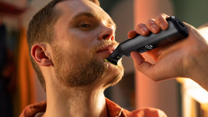 Philips Regolabarba OneBlade Pro Face + Body Qp6652/61 Nero