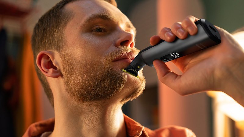 Philips Regolabarba OneBlade Pro Face + Body Qp6652/61 Nero