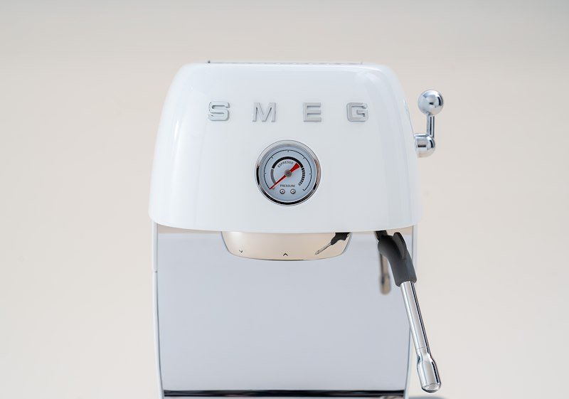 Smeg Macchina da Caffè Espresso Ecf03wheu Bianca