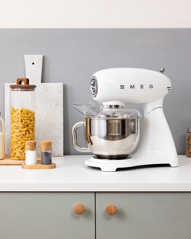 Smeg impastatrice Smf05wheu Bianco