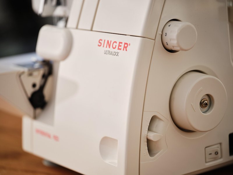 Singer Macchina per cucire 14sh654 bianco
