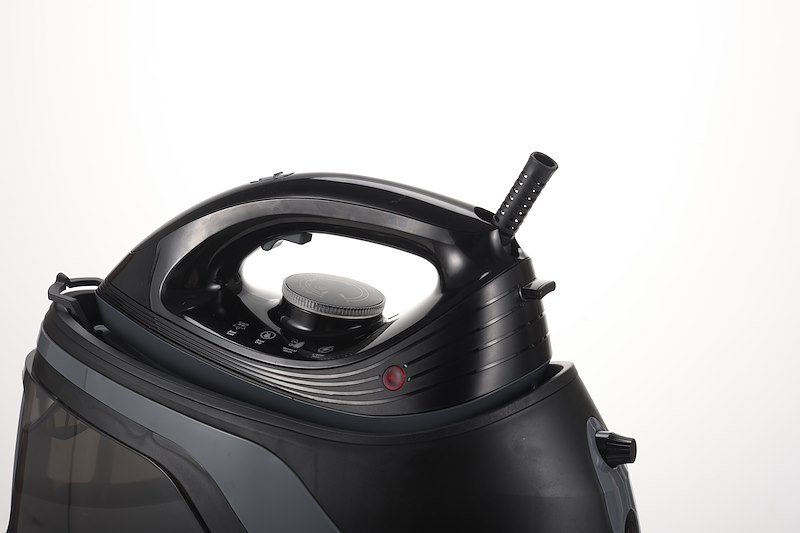 Zephir ferro da stiro a carica continua Zhf6600 nero