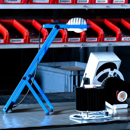 Artemide - Sintesi Blu Lampada da Tavolo