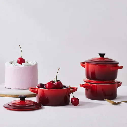 Le Creuset Mini Cocotte rotonda in gres vetrificato 10CM Ciliegia