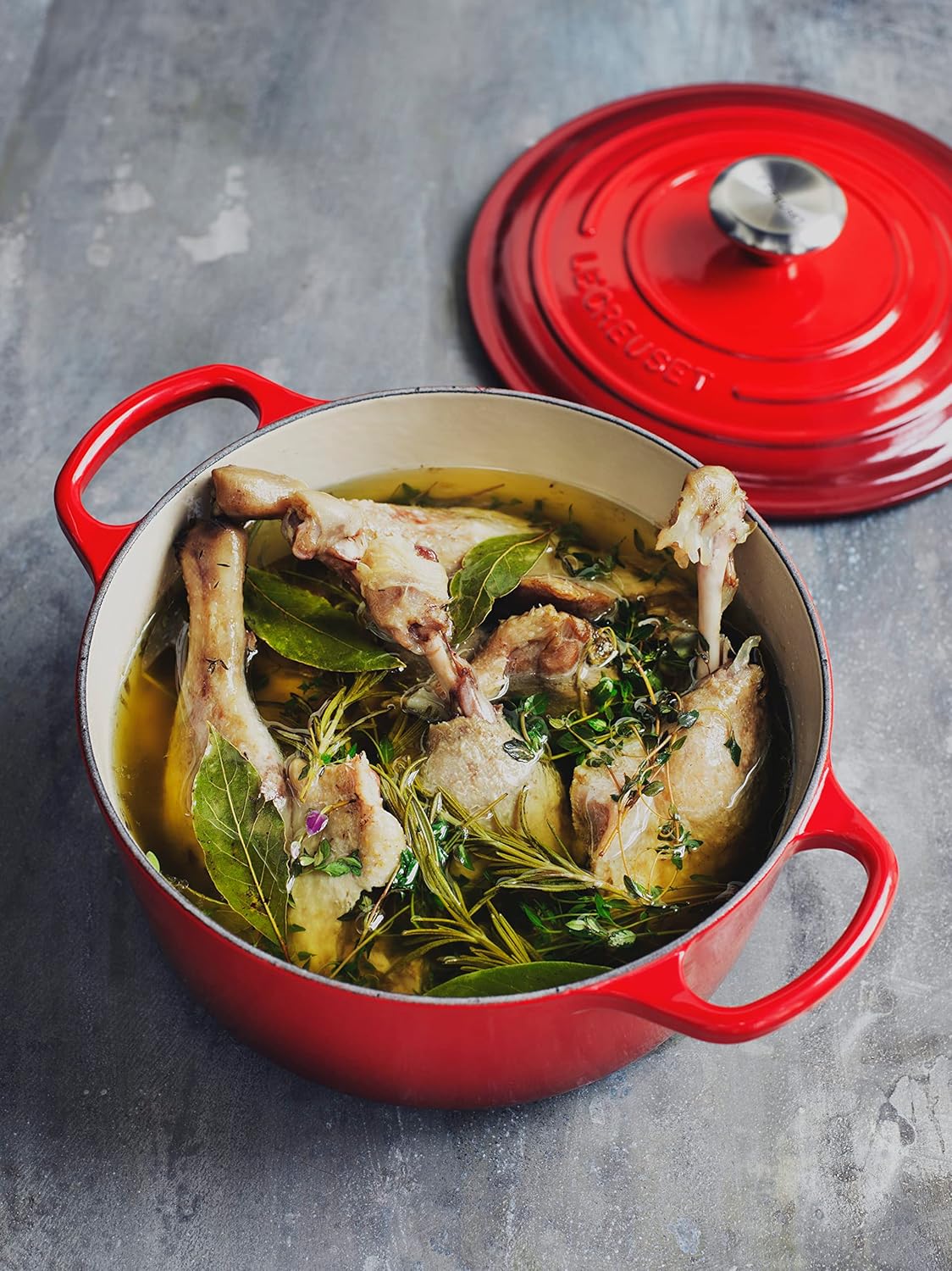 Le Creuset Cocotte rotonda Evolution in ghisa vetrificata 24CM Ciliegia