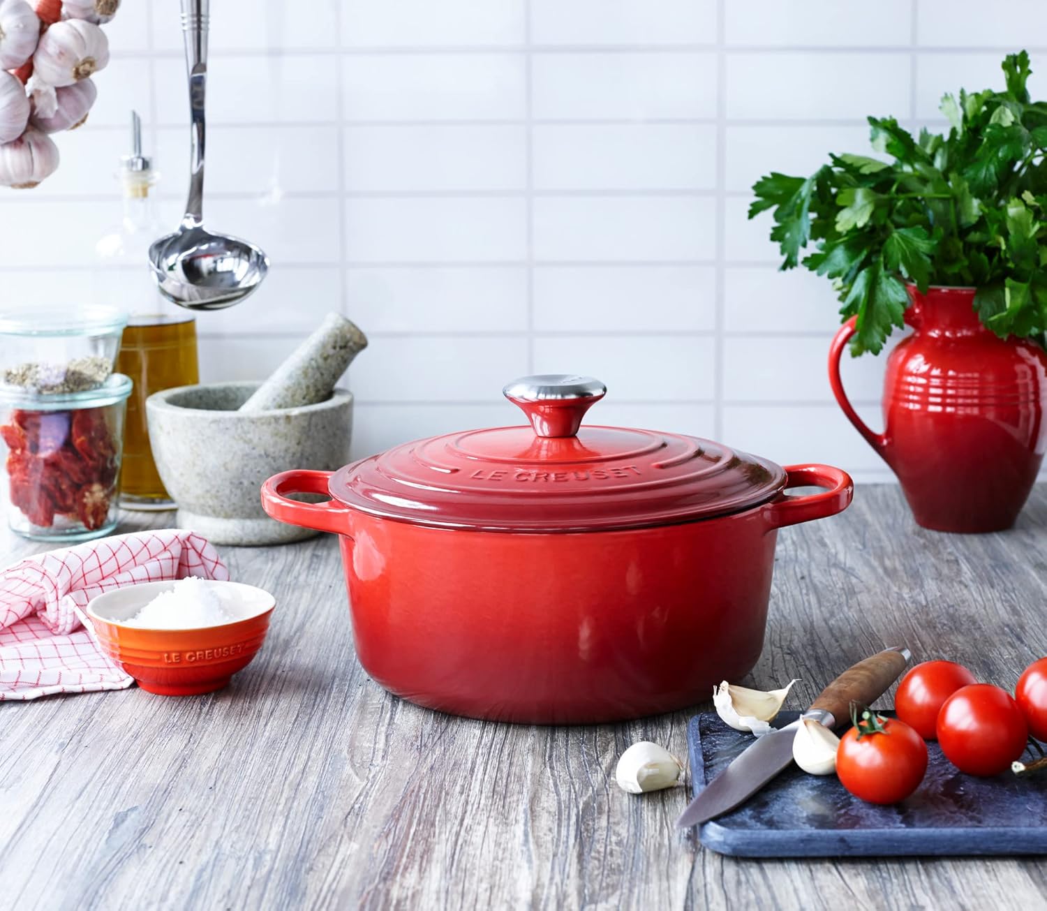 Le Creuset Cocotte rotonda Evolution in ghisa vetrificata 24CM Ciliegia