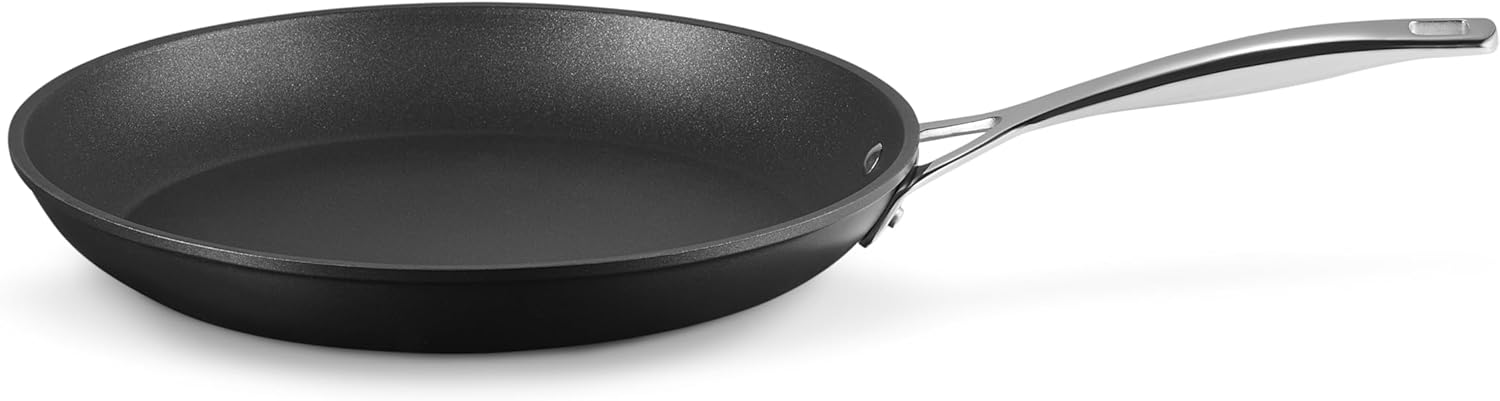 Le Creuset Padella bassa manico lungo in alluminio antiaderente 30CM