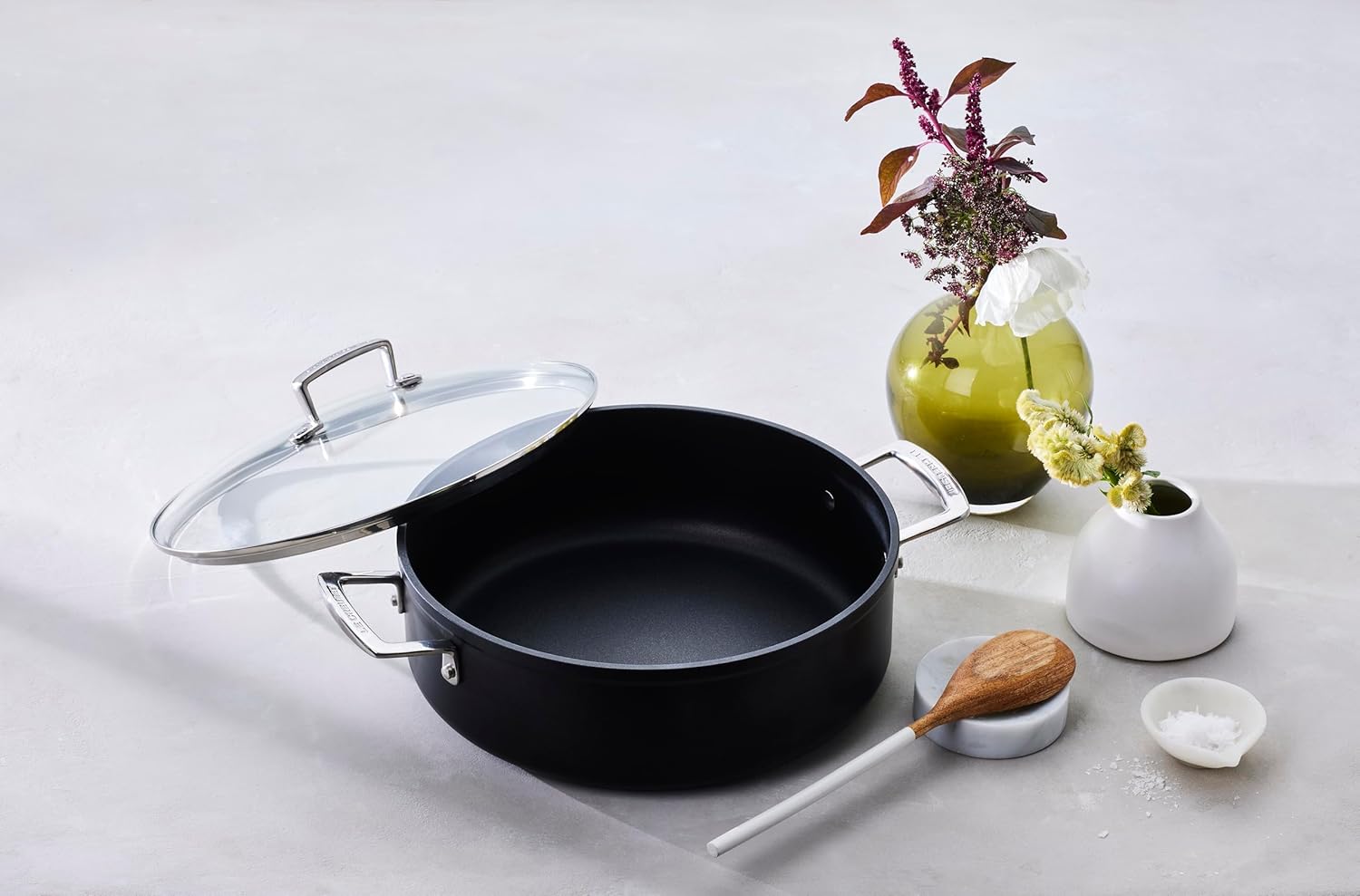 Le Creuset Sautè con due manici in alluminio antiaderente 28CM