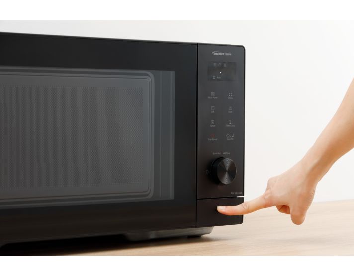 Panasonic Microonde 29L con Grill Nn-ct56rbepg Nero