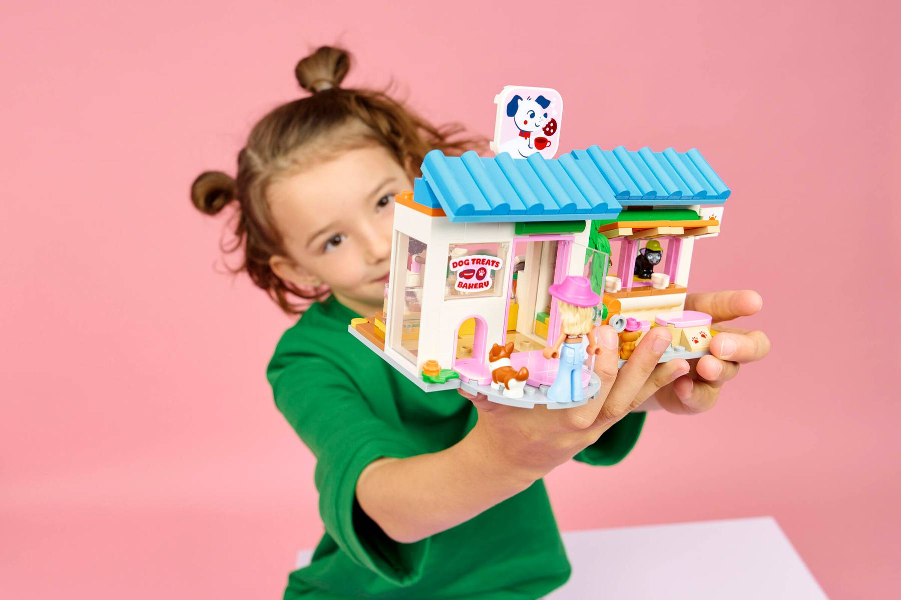 Lego® Il forno dei biscottini per cani 42677