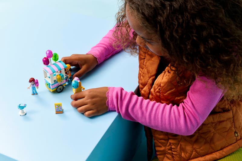 Lego® Friends Bancarella dei gelati con palloncini 42692